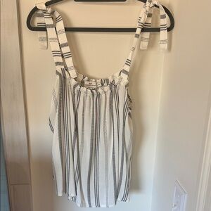 Vineyard Vines Black and White Striped Tank Top